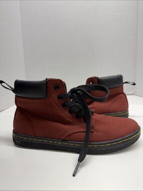 Dr. Martens Maelly Boots Lace Up Low Top Canvas Docs Boot Shoes Red Womens 6